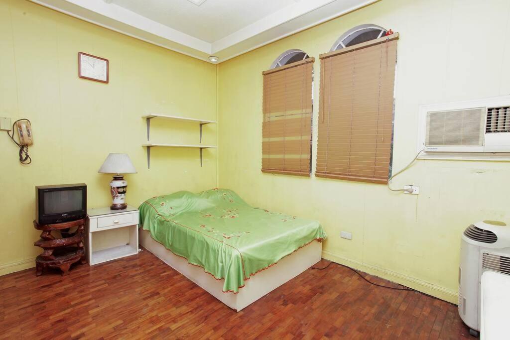 Big House In Quezon City Маніла Екстер'єр фото