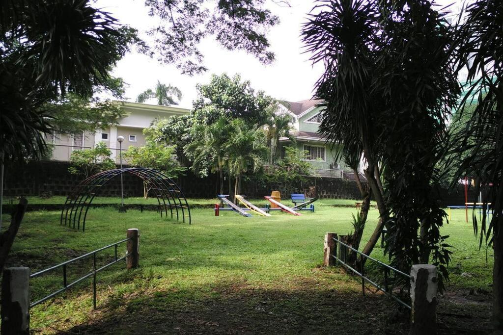 Big House In Quezon City Маніла Екстер'єр фото