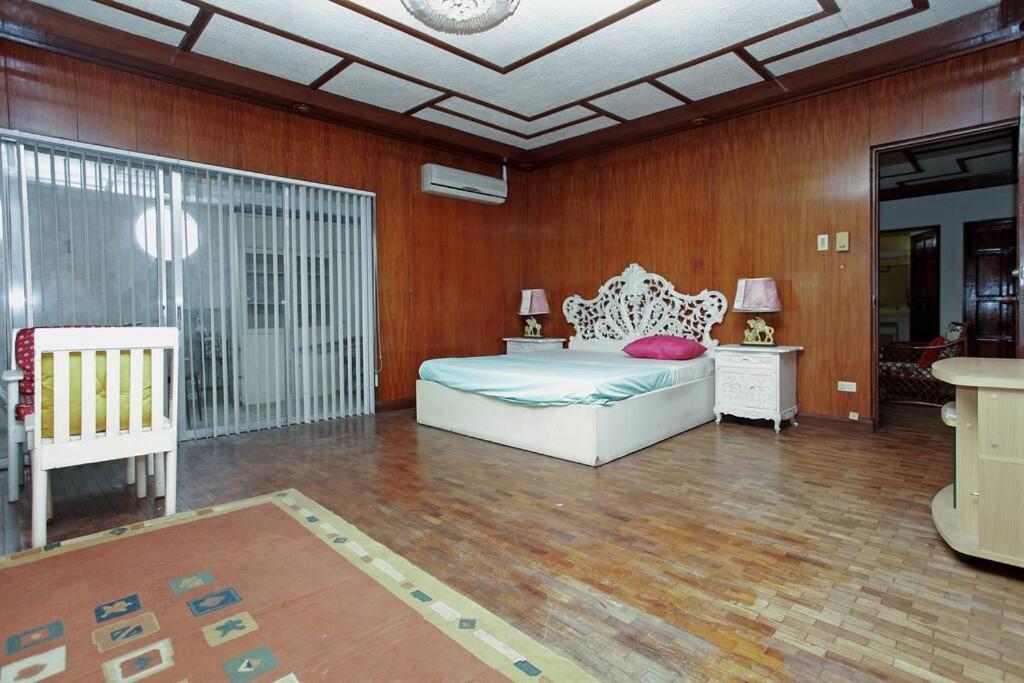 Big House In Quezon City Маніла Екстер'єр фото