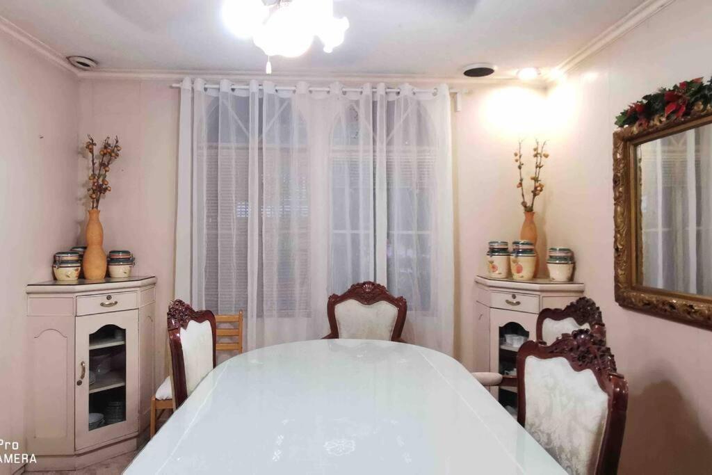 Big House In Quezon City Маніла Екстер'єр фото