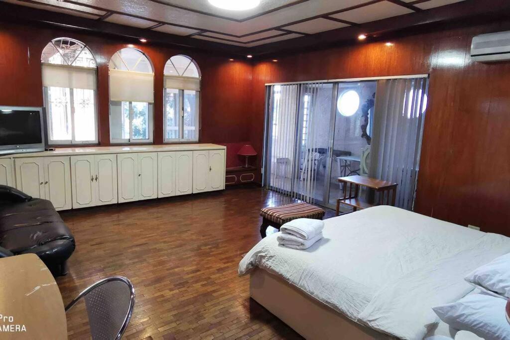 Big House In Quezon City Маніла Екстер'єр фото